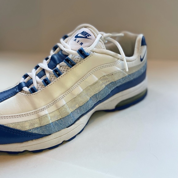 NIKE Air Max 95 Premium Pisces - Picture 9 of 12